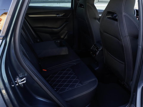 Škoda Karoq 1.5 TSI ACT Sportline 150pk DSG | Trekhaak