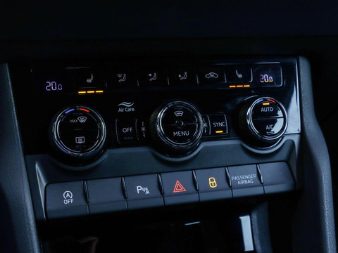 Škoda Karoq 1.5 TSI ACT Sportline 150pk DSG | Trekhaak