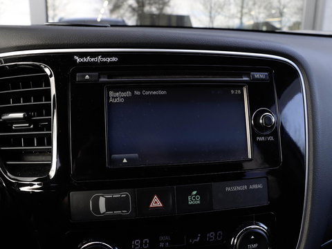 Mitsubishi Outlander 2.0 Intense+ 7 persoons Trekhaak Camera