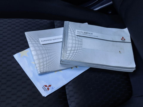 Mitsubishi Outlander 2.0 Intense+ 7 persoons Trekhaak Camera