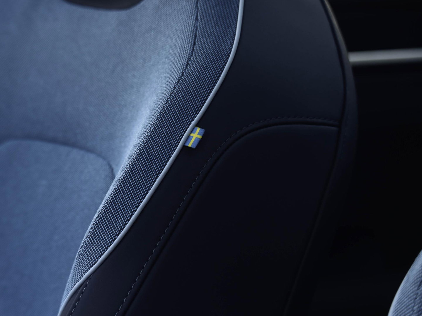 Volvo EX30 Twin Motor Performance Ultra 69 kWh Pano 360 Harman Kardon Warmtepomp 20 inch