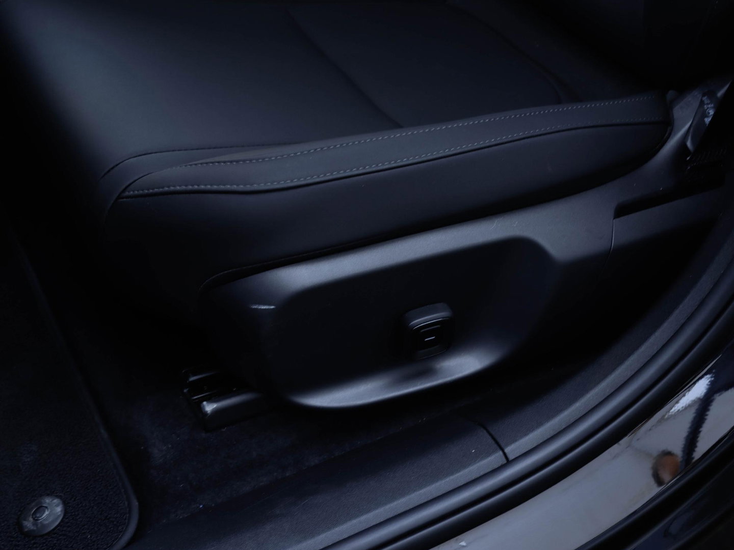 Volvo EX30 Twin Motor Performance Ultra 69 kWh Pano 360 Harman Kardon Warmtepomp 20 inch