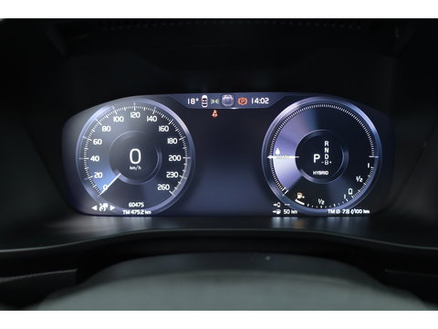 Volvo XC40 1.5 T5 Plug-in hybrid Plus Dark | ACC | Blis | H&K audio | 19' | Memory stoelen |