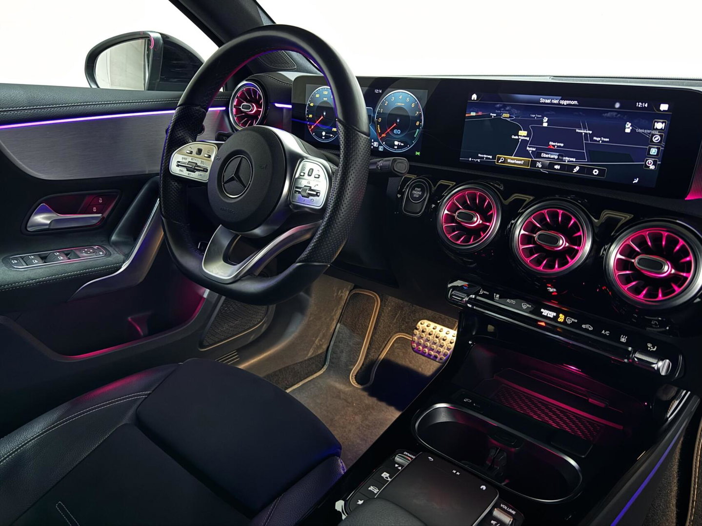 Mercedes-Benz A-Klasse 250e AMG Edition Sfeer CarPlay Cruise