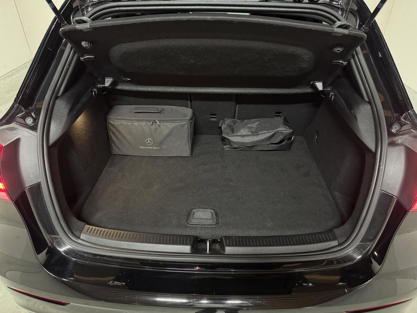 Mercedes-Benz A-Klasse 250e AMG Edition Sfeer CarPlay Cruise