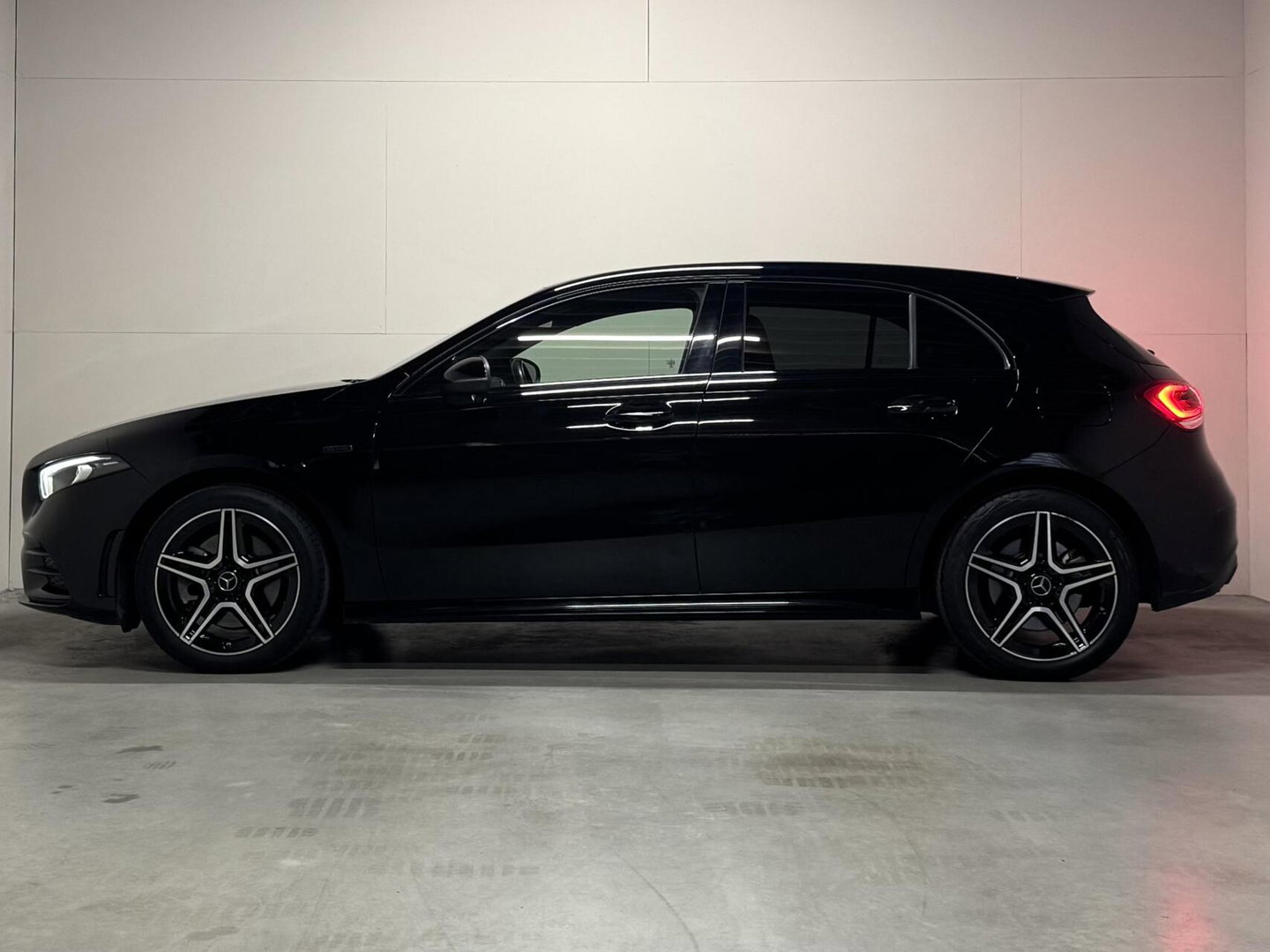 Mercedes-Benz A-Klasse 250e AMG Edition Sfeer CarPlay Cruise