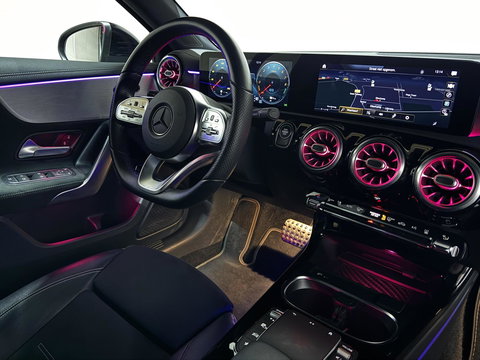 Mercedes-Benz A-Klasse 250e AMG Edition Sfeer CarPlay Cruise
