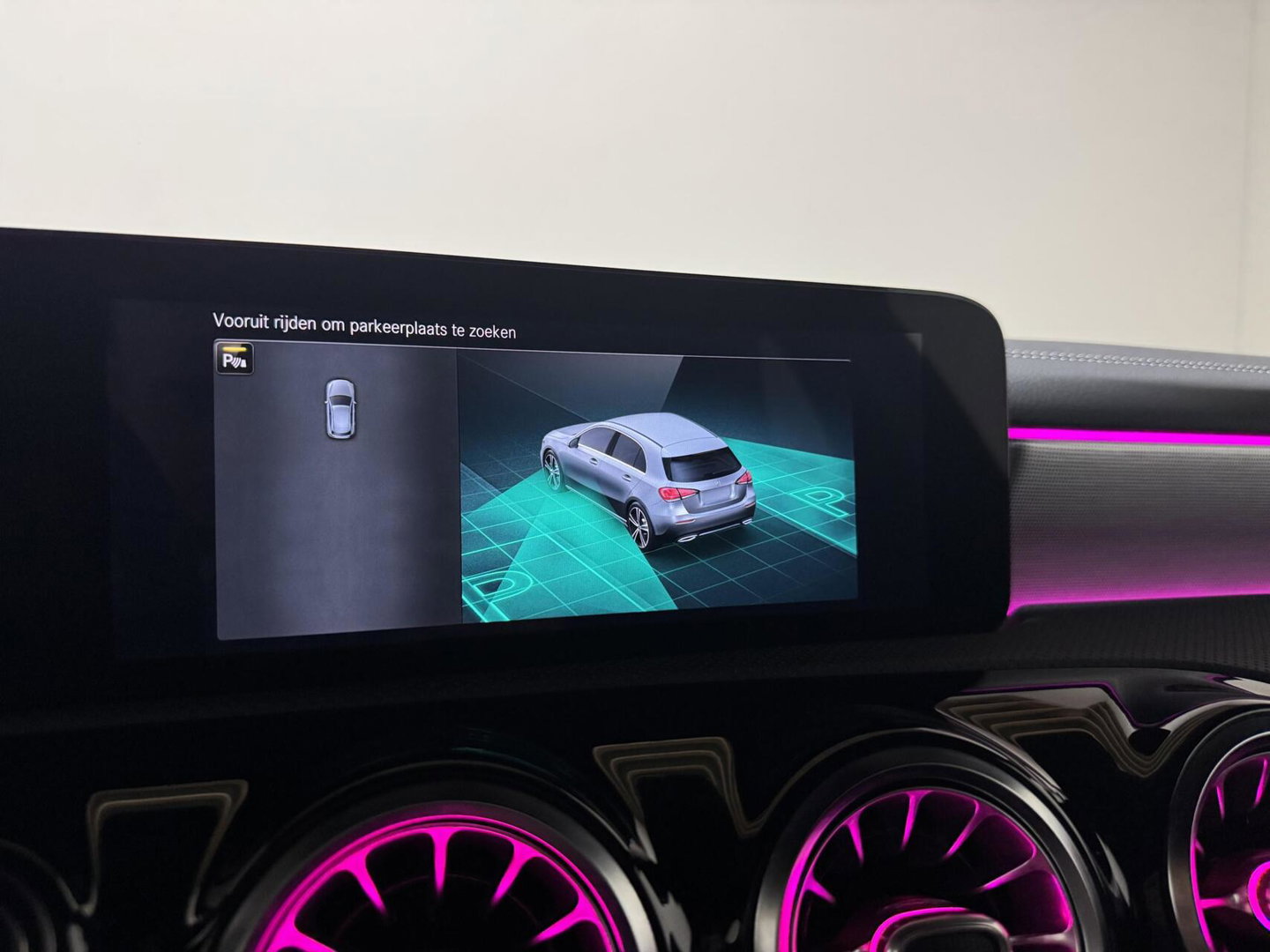 Mercedes-Benz A-Klasse 250e AMG Edition Sfeer CarPlay Cruise