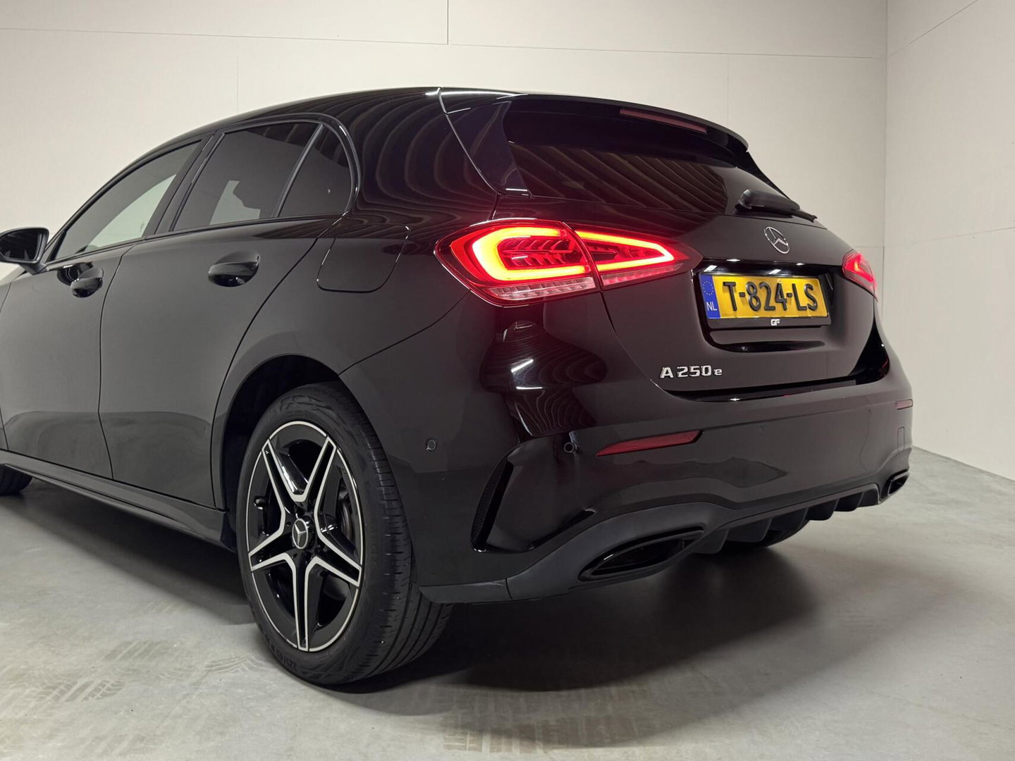Mercedes-Benz A-Klasse 250e AMG Edition Sfeer CarPlay Cruise