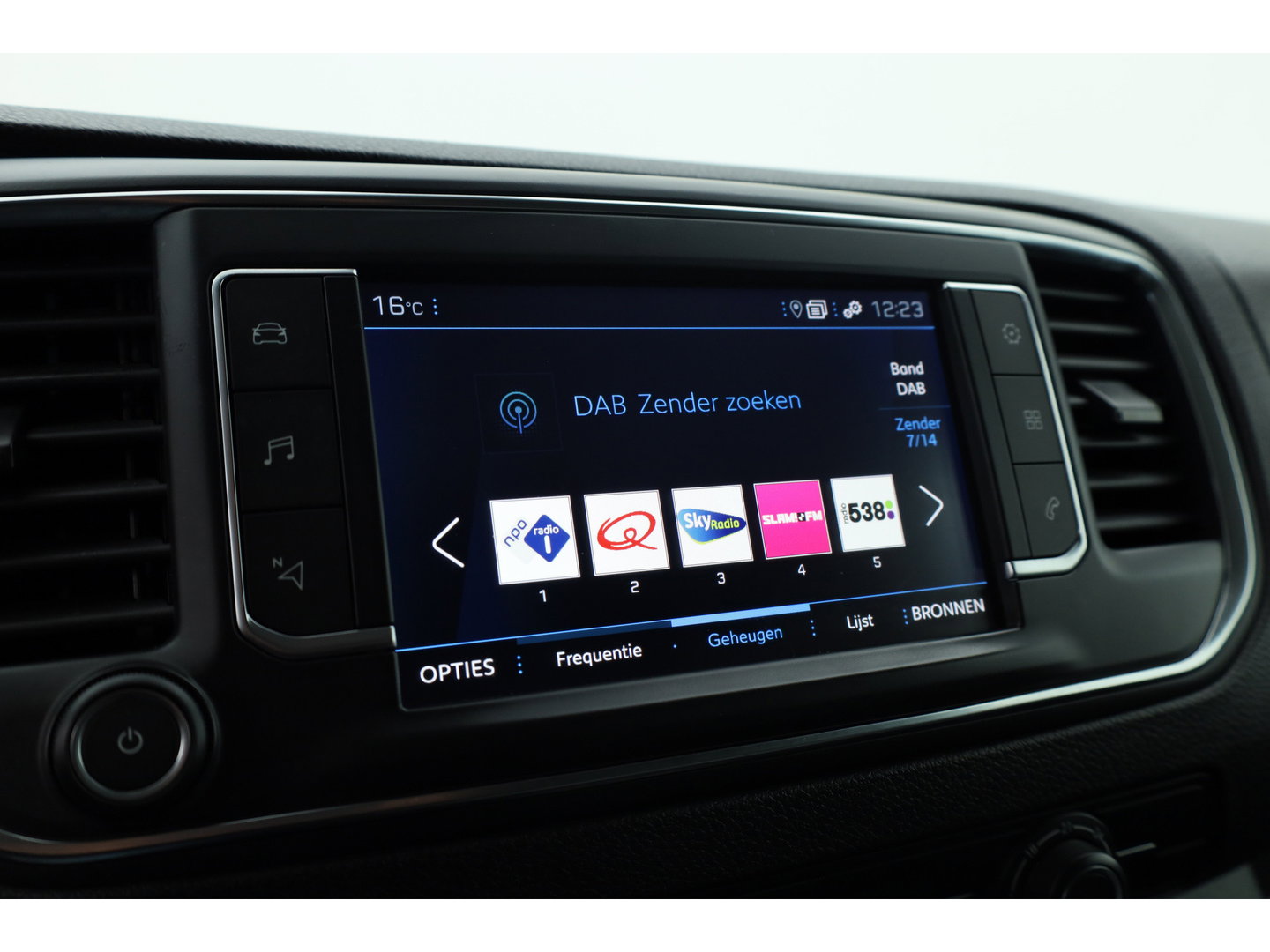 Peugeot Expert 2.0 HDI 150pk Long | L3H1 | Premium | Navi | Cruise | Apple Carplay | Camera | Stoelverw.