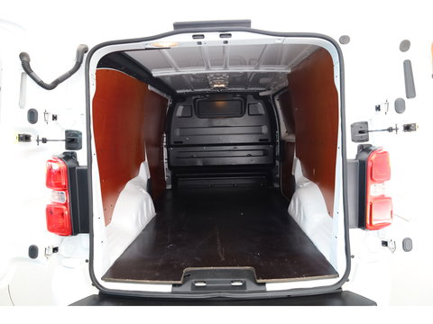 Peugeot Expert 2.0 HDI 150pk Long | L3H1 | Premium | Navi | Cruise | Apple Carplay | Camera | Stoelverw.