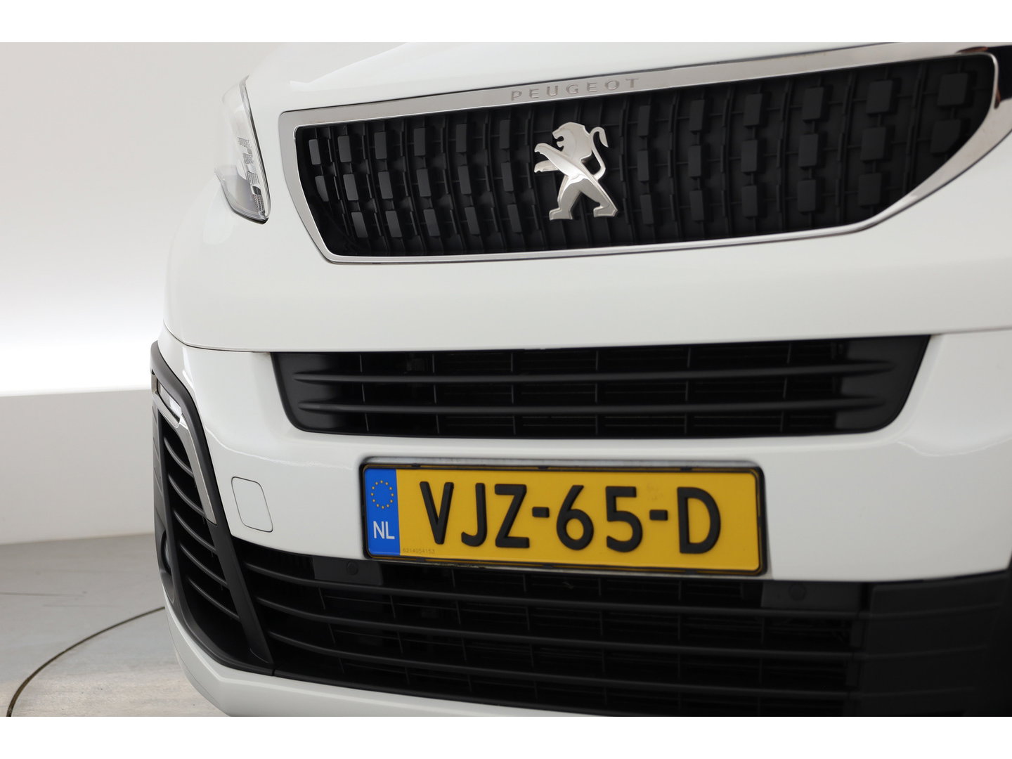 Peugeot Expert 2.0 HDI 150pk Long | L3H1 | Premium | Navi | Cruise | Apple Carplay | Camera | Stoelverw.