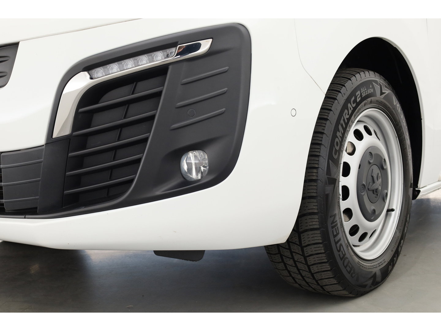 Peugeot Expert 2.0 HDI 150pk Long | L3H1 | Premium | Navi | Cruise | Apple Carplay | Camera | Stoelverw.