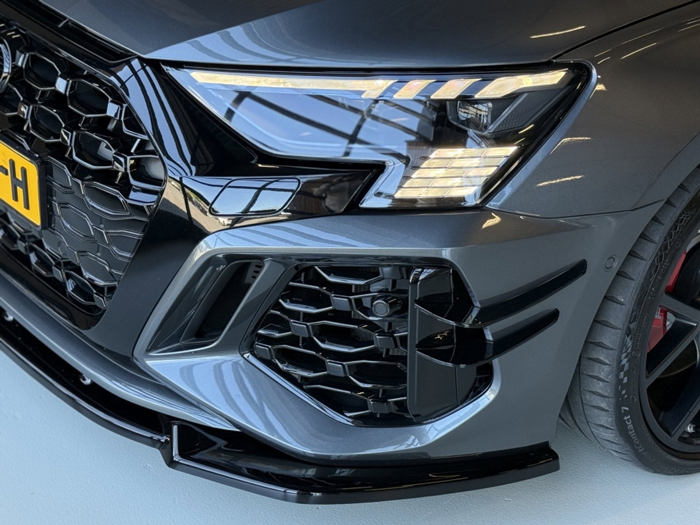Audi RS3 Sportback 2.5 TFSI RS3 400PK Quattro / B&O / panoramadak / Matrix
