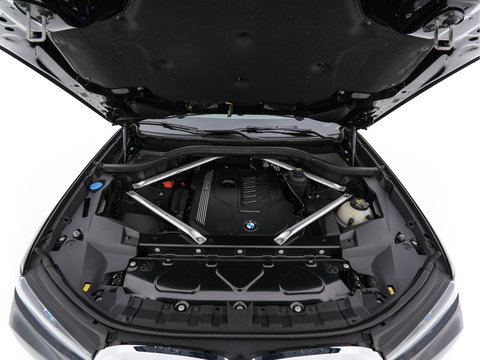 BMW X7 xDrive40i High Executive [ 7-Pers. ] *PANO | LEATHER | LASER-LIGHT | HEAD-UP | ADAPTIVE-CRUISE | BLINDSPOT | SOFT-CLOSE | BOWERS&WILKINS | MEMORY-PACK | DIGI-COCKPIT | KEYLESS | DAB+ | CAMERA | HEATED-COMFORTSEATS | 20''ALU*