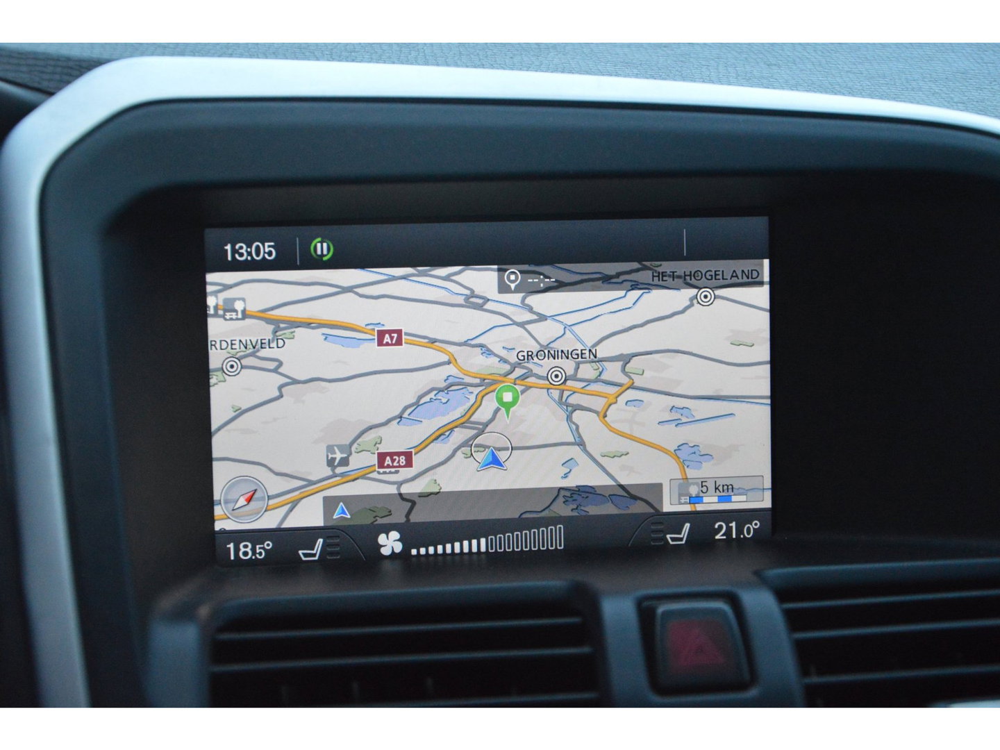 Volvo XC60 5 Cilinder R-Design | Trekhaak | Perfect onderhouden | Panoramadak | Stoelverwarming | Elektrische stoelen |