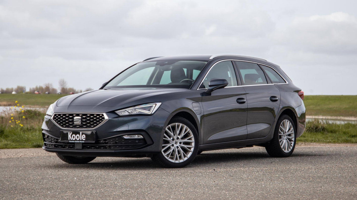 SEAT Leon Sportstourer 1.4 TSI eHybrid PHEV FR Business Intense EXCELLENCE / CARPLAY / AIRCO / CAMERA / DEALER ONDERHOUDEN