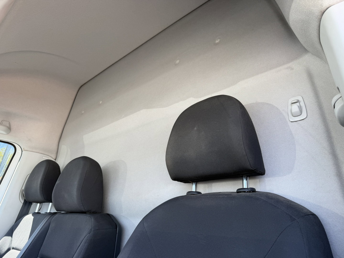 MAN TGE 35 2.0 140pk Standaard automaat L2H2 Hoog / vaste prijs rijklaar € 24.950 ex btw / lease vanaf € 407 / airco / cruise / navi / camera / euro 6 / bpm vrij / imperial + trap / trekhaak !