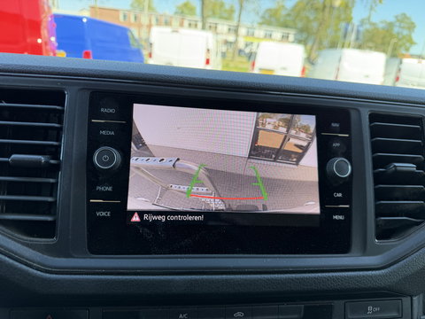 MAN TGE 35 2.0 140pk Standaard automaat L2H2 Hoog / vaste prijs rijklaar € 24.950 ex btw / lease vanaf € 407 / airco / cruise / navi / camera / euro 6 / bpm vrij / imperial + trap / trekhaak !