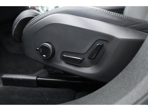 Volvo XC60 2.0 T8 Plug-in hybrid AWD Ultimate Bright |SOH 98.5% | Pano | H&K Audio | Stoel-Stuurverw. | Stoelventilatie | 360cam | Memory Seats | Head-Up