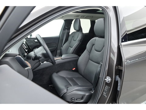 Volvo XC60 2.0 T8 Plug-in hybrid AWD Ultimate Bright |SOH 98.5% | Pano | H&K Audio | Stoel-Stuurverw. | Stoelventilatie | 360cam | Memory Seats | Head-Up