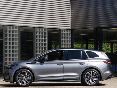 Škoda Enyaq iV 80 SPORTLINE/ TREKHAAK/ WARMTEPOMP/ MATRIX LED/ SOH 96%