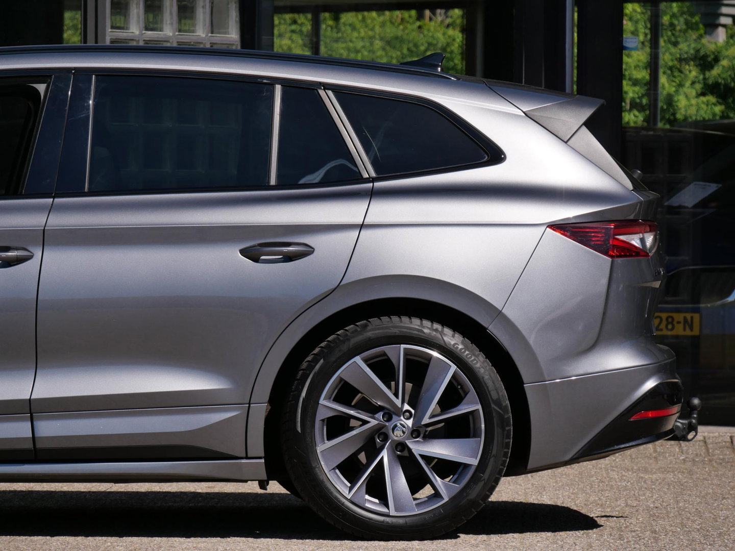 Škoda Enyaq iV 80 SPORTLINE/ TREKHAAK/ WARMTEPOMP/ MATRIX LED/ SOH 96%