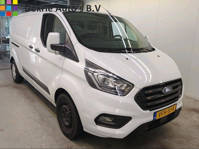 Ford Transit Custom - 320 2.0 TDCI Automaat 131PK L2H1 / 2x Schuifdeur / Trekhaak / Pdc.+Camera / Safety & Comfort Pack / Navigatie /