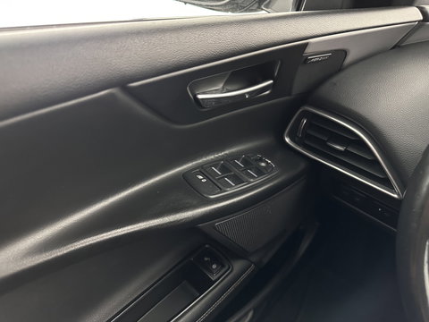 Jaguar XE 2.0 D Portfolio R-Sport Aut. *PANO | ADAPTIVE-CRUISE | LEATHER-FABRIC | XENON | MERIDIAN-SOUND | HEATED-SPORTSEATS | NAVI-FULLMAP | KEYLESS | SHIFT-PADDLES | 19''ALU*