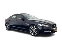 Jaguar XE - 2.0 D Portfolio R-Sport Aut. *PANO | ADAPTIVE-CRUISE | LEATHER-FABRIC | XENON | MERIDIAN-SOUND | HEATED-SPORTSEATS | NAVI-FULLMAP | KEYLESS | SHIFT-PADDLES | 19''ALU*