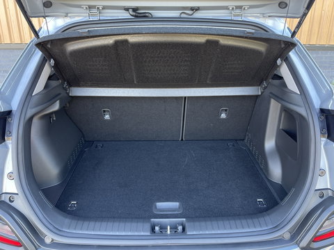 Hyundai KONA 1.0T Comfort | Cruise Control | Achteruitrijcamera | Apple Carplay | Android Auto | Parkeersensoren Achter | Trekhaak |