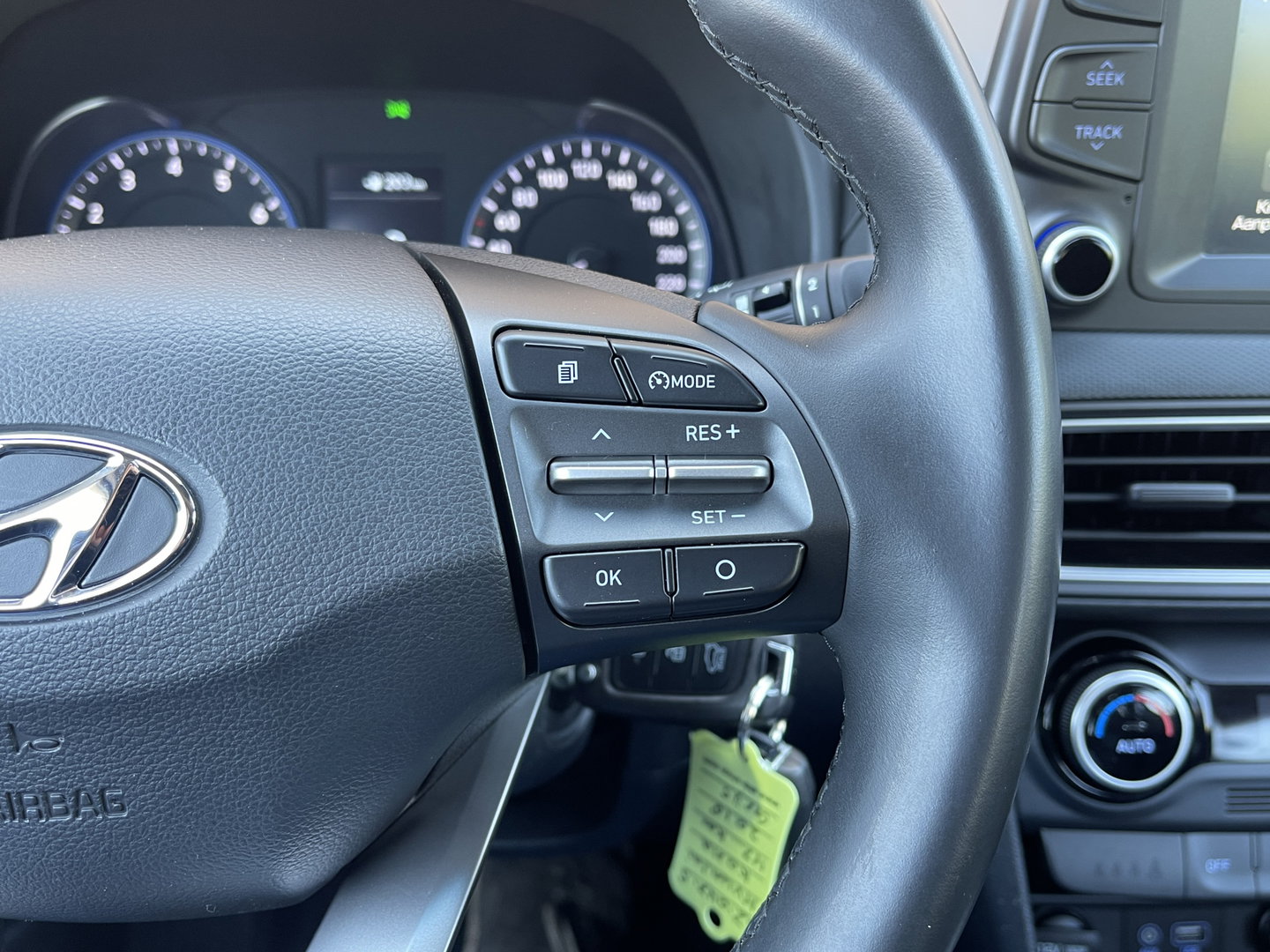 Hyundai KONA 1.0T Comfort | Cruise Control | Achteruitrijcamera | Apple Carplay | Android Auto | Parkeersensoren Achter | Trekhaak |