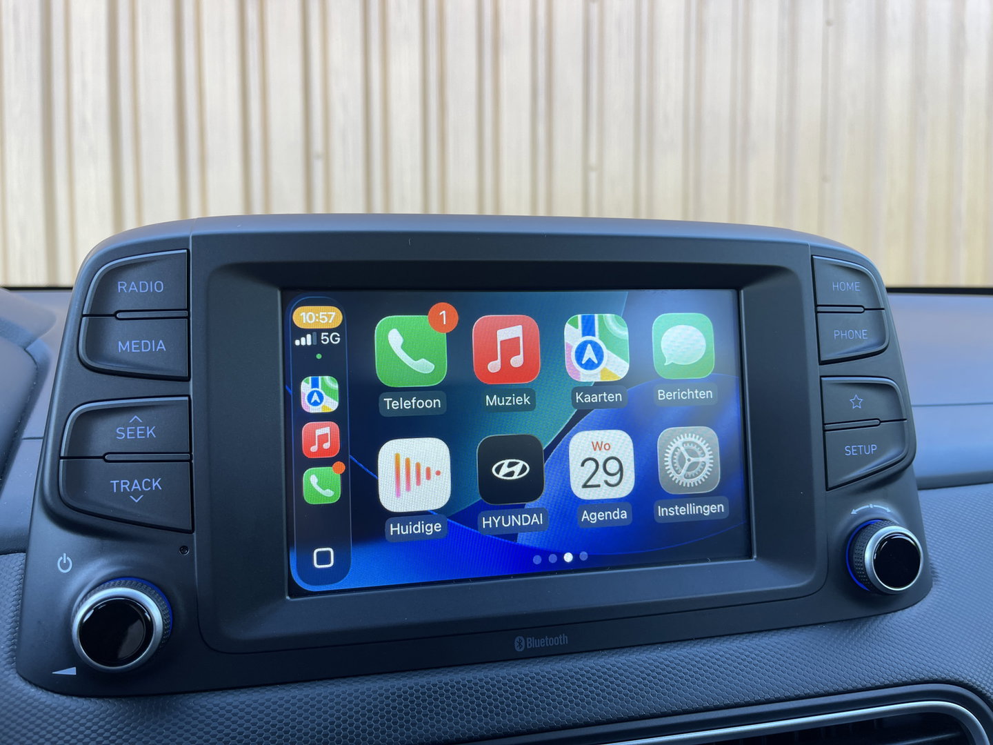 Hyundai KONA 1.0T Comfort | Cruise Control | Achteruitrijcamera | Apple Carplay | Android Auto | Parkeersensoren Achter | Trekhaak |