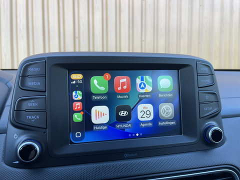 Hyundai KONA 1.0T Comfort | Cruise Control | Achteruitrijcamera | Apple Carplay | Android Auto | Parkeersensoren Achter | Trekhaak |