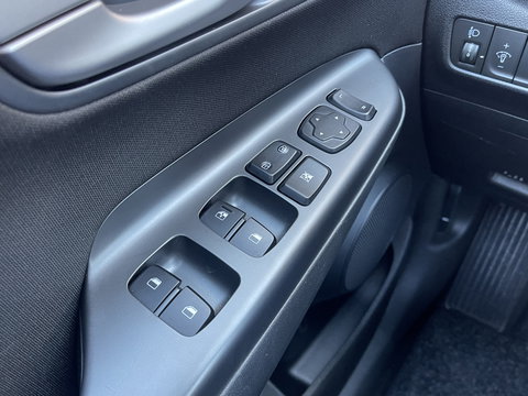 Hyundai KONA 1.0T Comfort | Cruise Control | Achteruitrijcamera | Apple Carplay | Android Auto | Parkeersensoren Achter | Trekhaak |