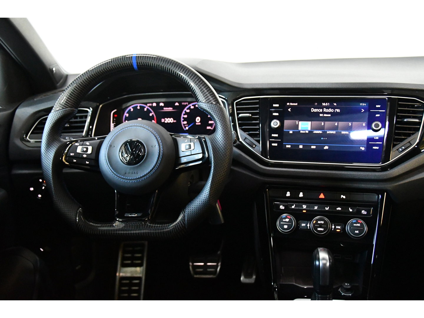 Volkswagen T-Roc 2.0 TSI 4Motion R Performence Akra Pano