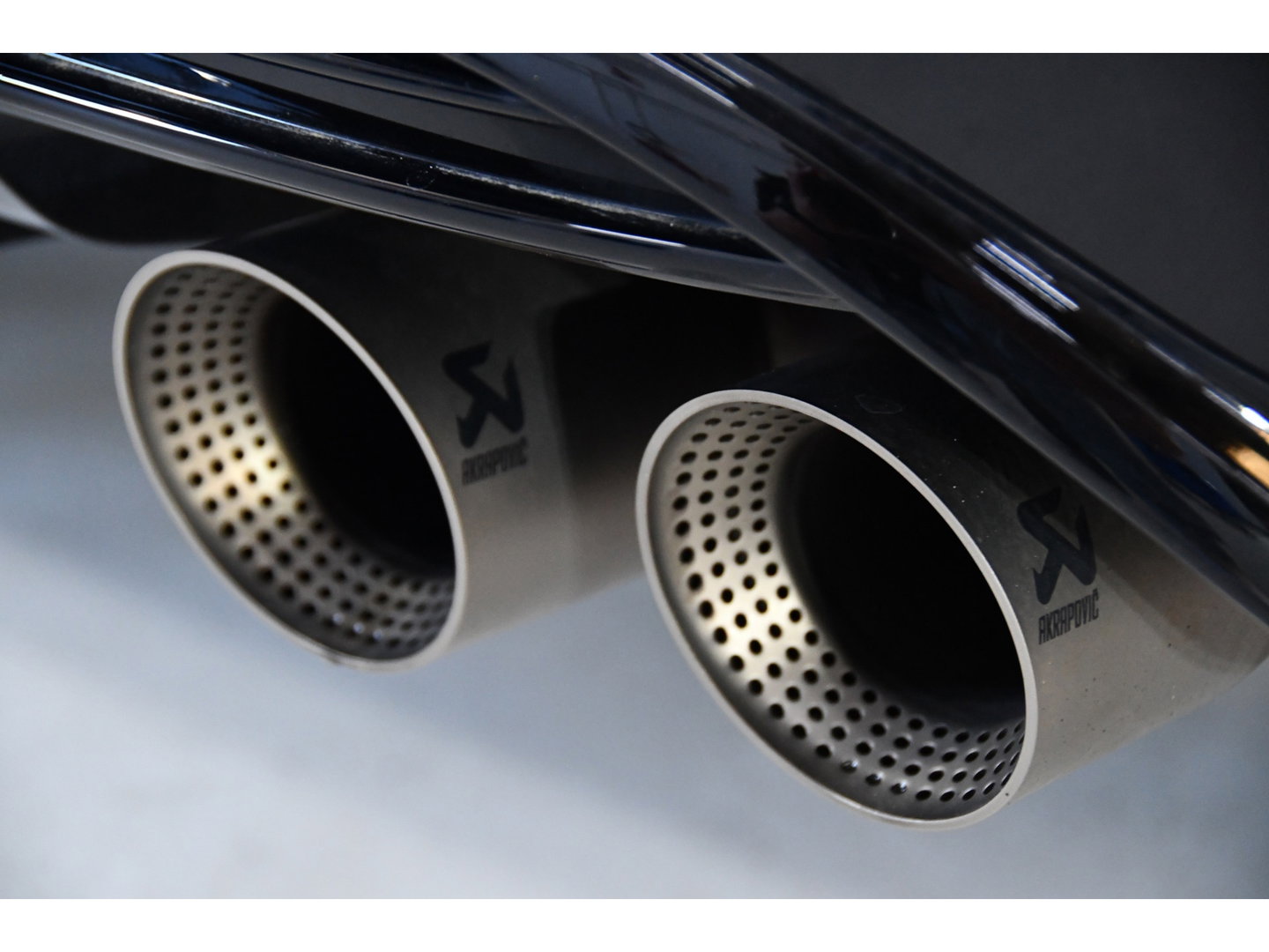 Volkswagen T-Roc 2.0 TSI 4Motion R Performence Akra Pano