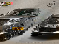 Peugeot 2008 - 1.2 PureTech Allure Sport (VIRTUAL COCKPIT, APPLE CARPLAY, GROOT NAVI, KEYLESS, 360 CAMERA, STOELVERWARMING, LEDER, SPORTSTOELEN, GETINT GLAS, LM VELGEN, NIEUWSTAAT)