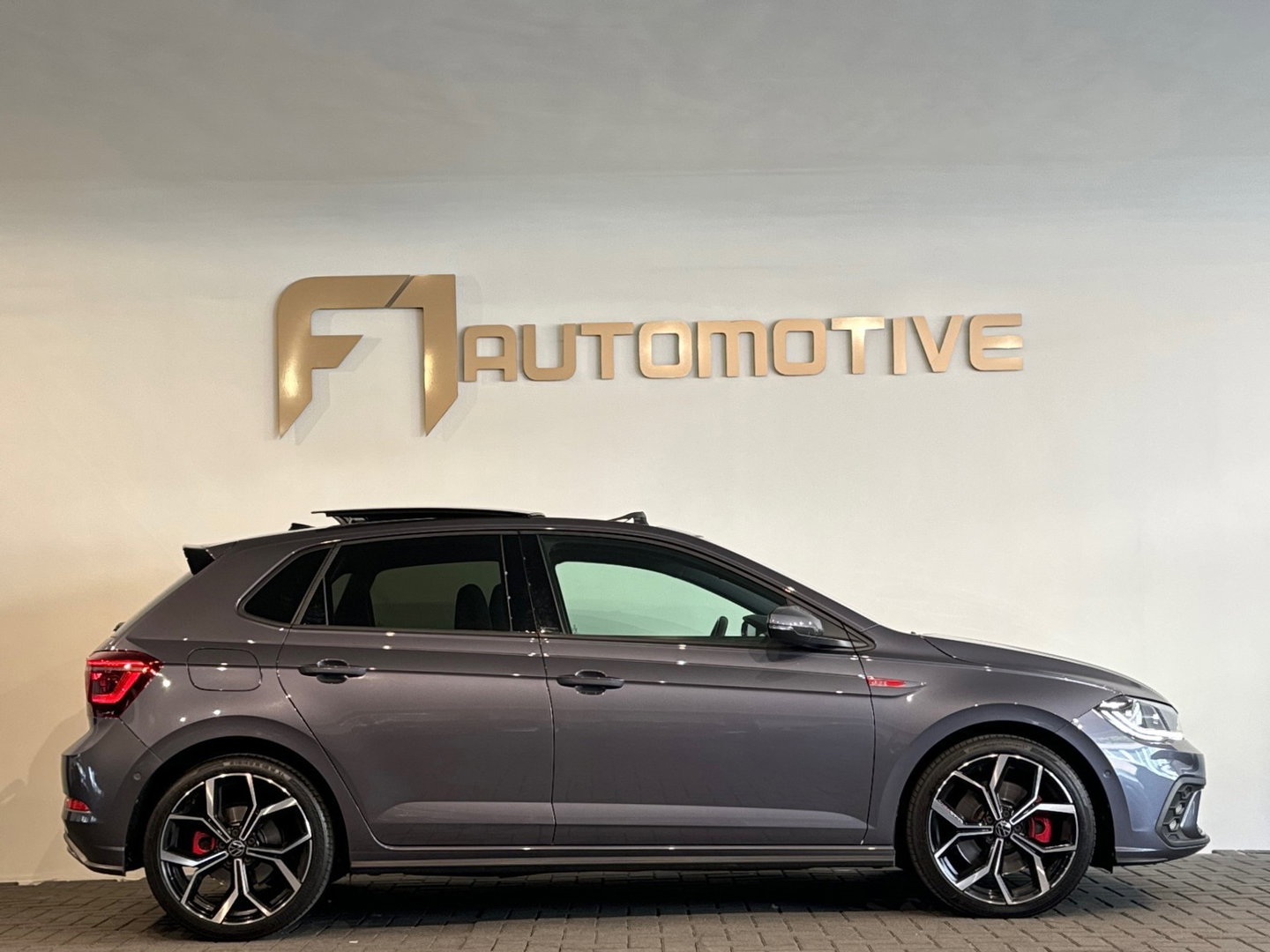 Volkswagen Polo 2.0 TSI GTI Pano|Beats|Keyles|Camera|IQ|Sfeer