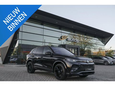 Volkswagen Tiguan 1.5 eHybrid 204pk R-Line Panoramadak Black Style Trekhaak Stoelkoeling BOMVOL!! NLauto 1e Eigenaar