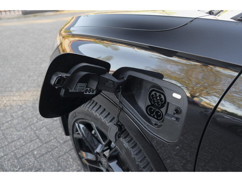 Volkswagen Tiguan 1.5 eHybrid 204pk R-Line Panoramadak Black Style Trekhaak Stoelkoeling BOMVOL!! NLauto 1e Eigenaar
