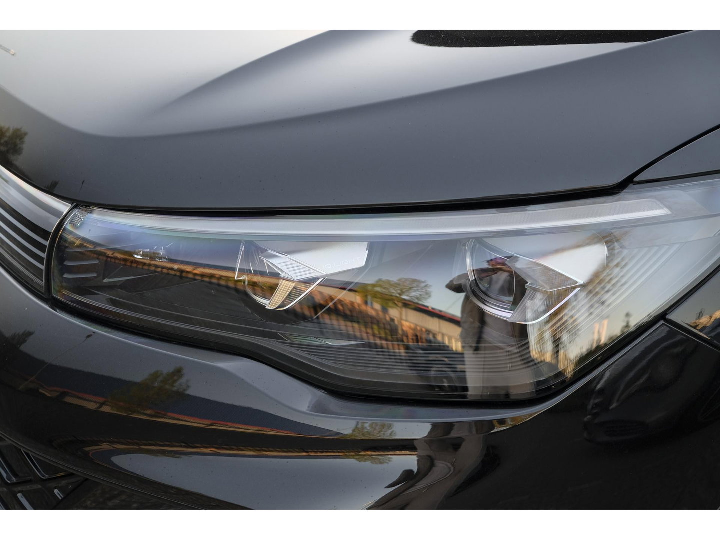 Volkswagen Tiguan 1.5 eHybrid 204pk R-Line Panoramadak Black Style Trekhaak Stoelkoeling BOMVOL!! NLauto 1e Eigenaar
