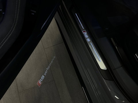 Audi RS6 Avant TFSI quattro Performance 630PK Pano|Keramisch
