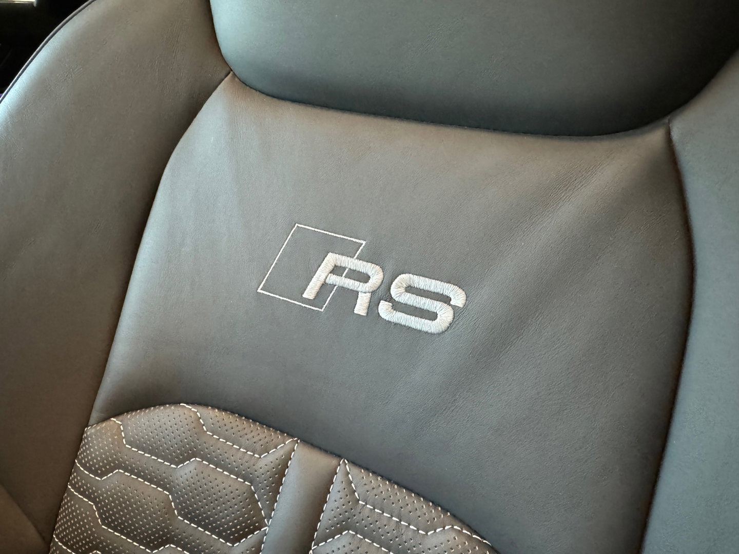 Audi RS6 Avant TFSI quattro Performance 630PK Pano|Keramisch