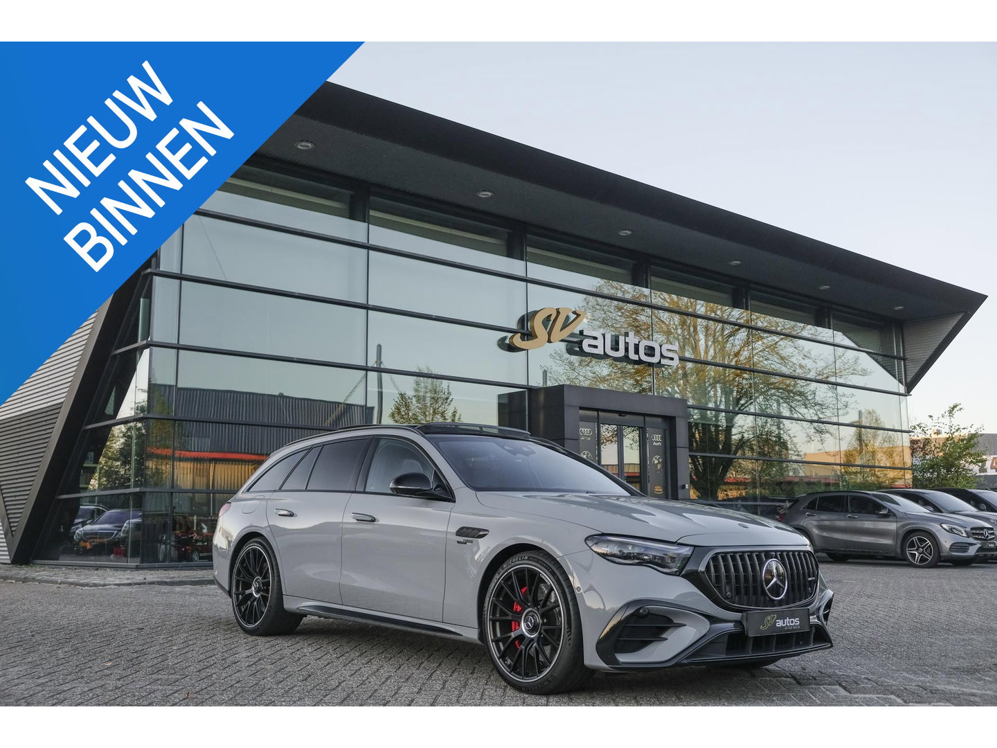 Mercedes-Benz E-Klasse Estate E53 AMG 612pk 4MATIC+ Panoramadak *BTW* Burmester 4d Massage Superscreen Stoelkoeling Trekhaak BOMVOL!! Alpin grau