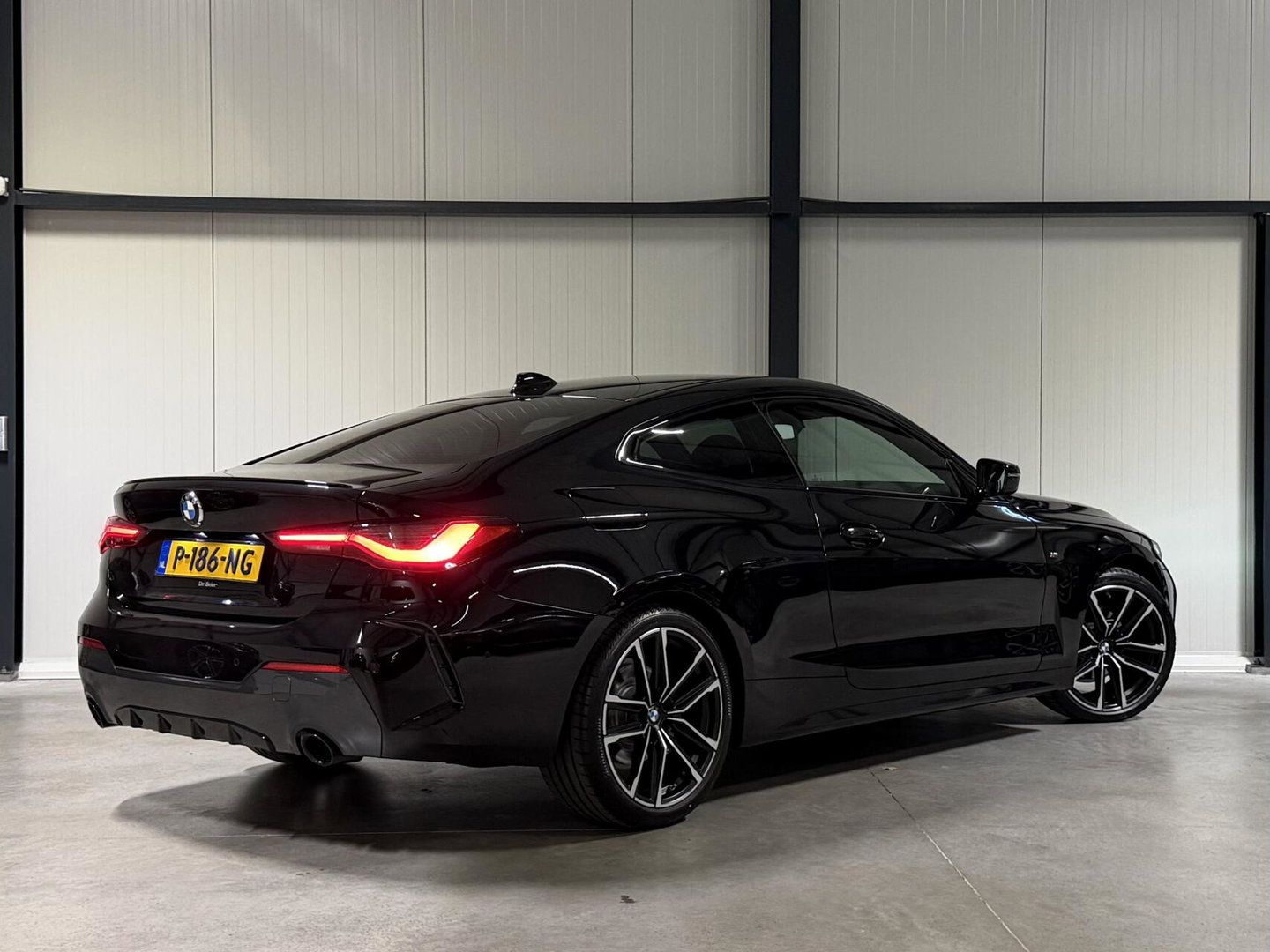 BMW 4 Serie Coupé 420i M-sport High Executive Winter Pack