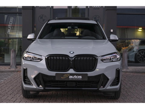 BMW X3 xDrive30e 292pk LCI M-sport Panoramadak X3M stoelen Brooklyn grau Trekhaak Adaptive cruise NLauto