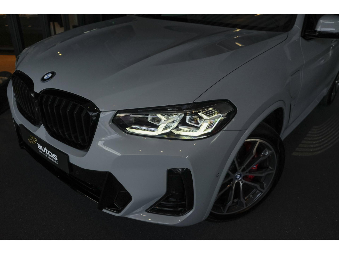 BMW X3 xDrive30e 292pk LCI M-sport Panoramadak X3M stoelen Brooklyn grau Trekhaak Adaptive cruise NLauto