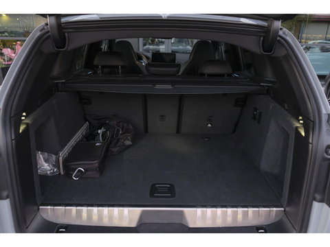 BMW X3 xDrive30e 292pk LCI M-sport Panoramadak X3M stoelen Brooklyn grau Trekhaak Adaptive cruise NLauto