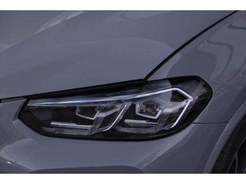 BMW X3 xDrive30e 292pk LCI M-sport Panoramadak X3M stoelen Brooklyn grau Trekhaak Adaptive cruise NLauto